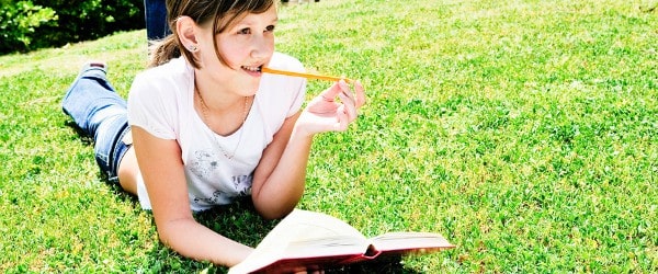 How Many Books Should Kids Read Over the Summer?
